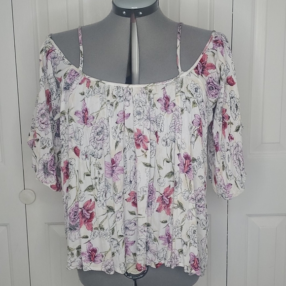 Billabong Tops - BILLABONG Cream Floral Cold Shoulder Blouse Sz M